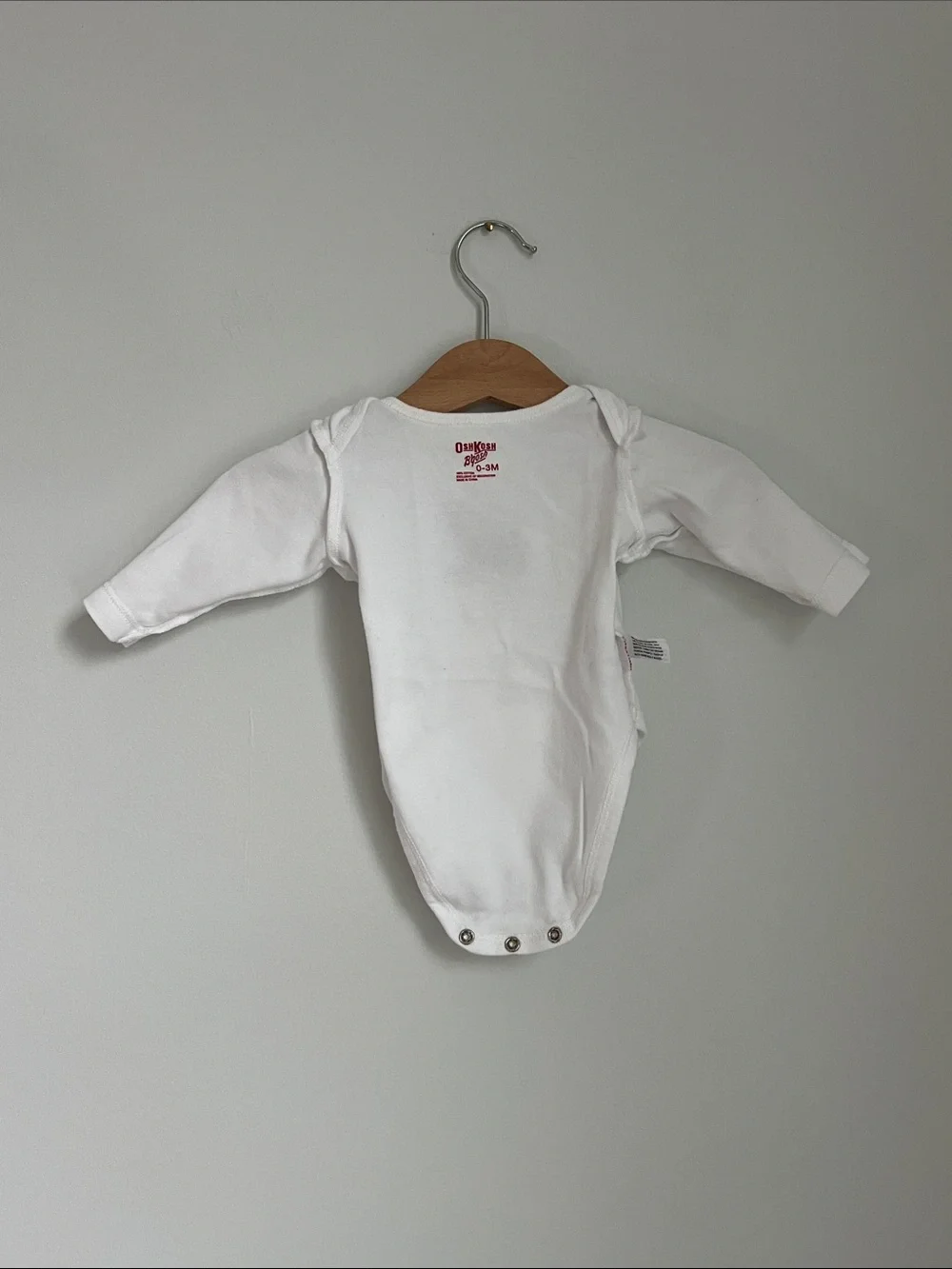 OshKosh B'gosh | White Long-Sleeve Bodysuit with Reindeer Applique Size 0-3M